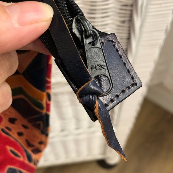 ITALIAN  LEATHER  JUNGLE SAFARI SCENE HANDLED  LINEN LINED ZIPPER  LARGE PURSE - Picture 8 of 15